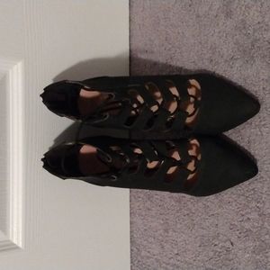 Restricted 3.5 inch heels